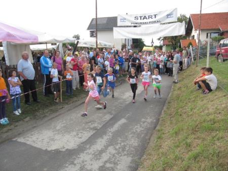 18. tradicionalna prireditev Pozdrav jeseni in 12. mednarodni tek prijateljstva Razkrižje-Štrigova 53